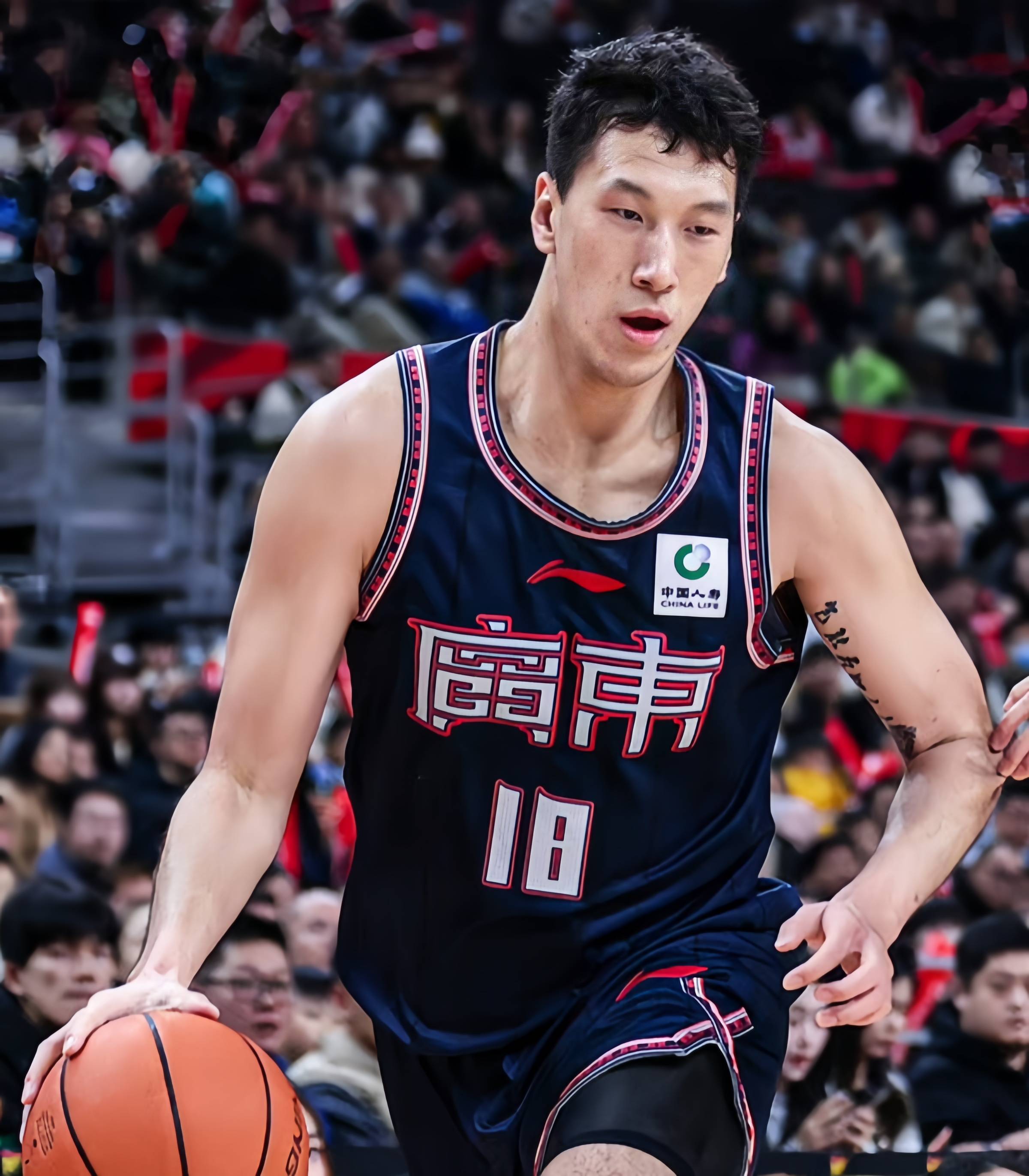 乐鱼app下载地址包含赛地聚焦——NBA总决赛关键时刻热度飙升；山东男篮止住颓势；管理层满意；年轻球员得到机会的词条